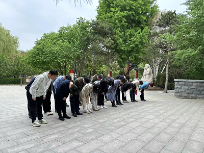 華夏金租與北京信托聯合開展陶然亭公園紅色教育主題團青活動